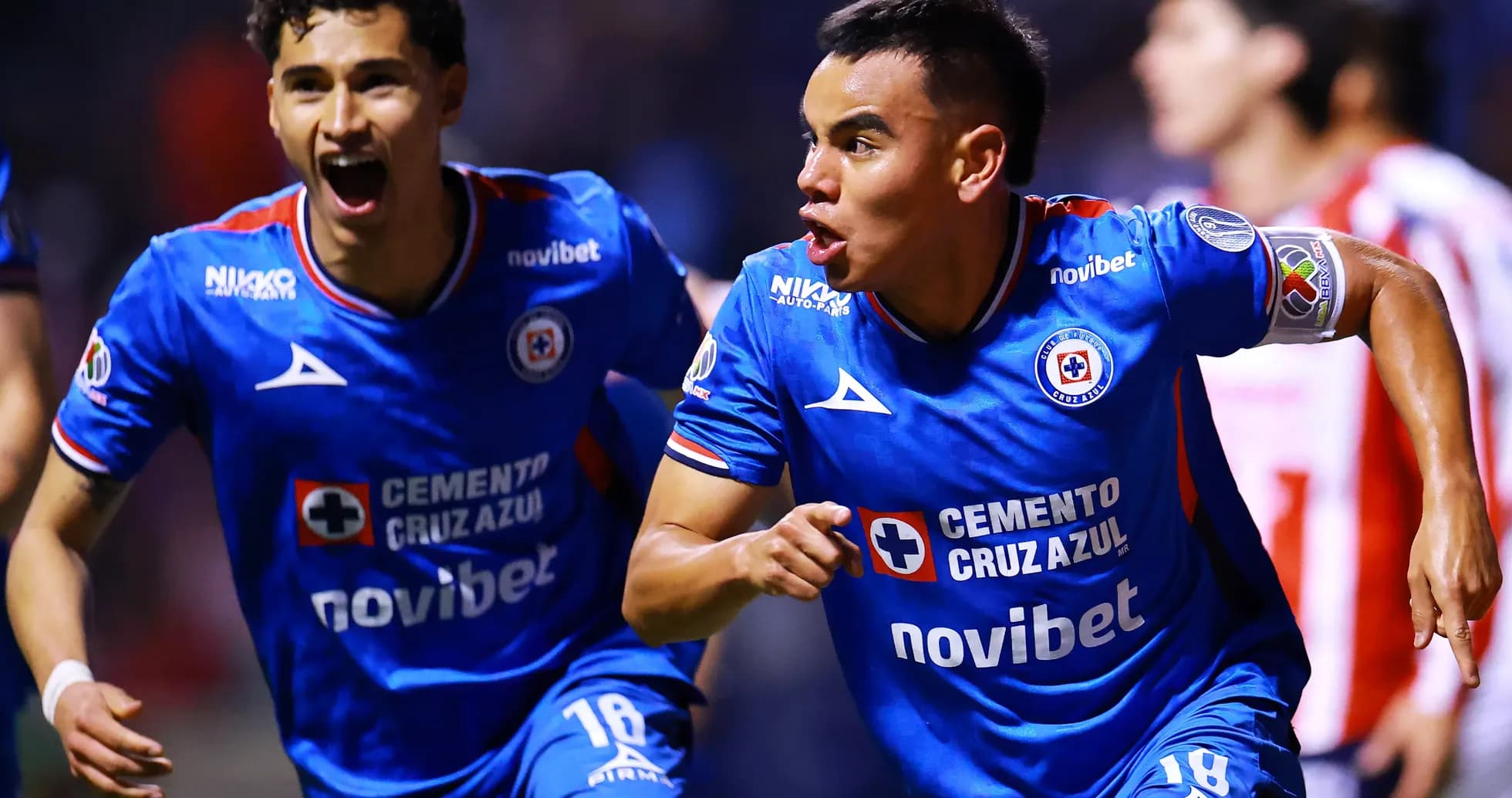 Jugadores de Cruz Azul celebrando un gol Jugadores de Cruz Azul celebrando un gol