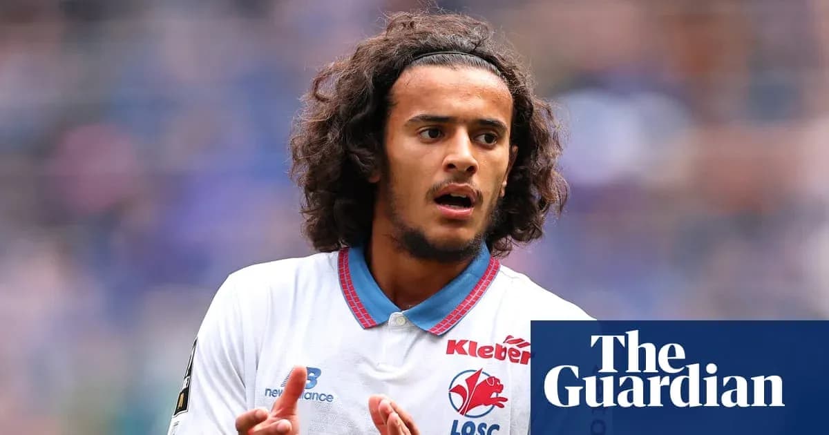 Jugador del LOSC Lille en acción durante un partido Jugador del LOSC Lille en acción durante un partido