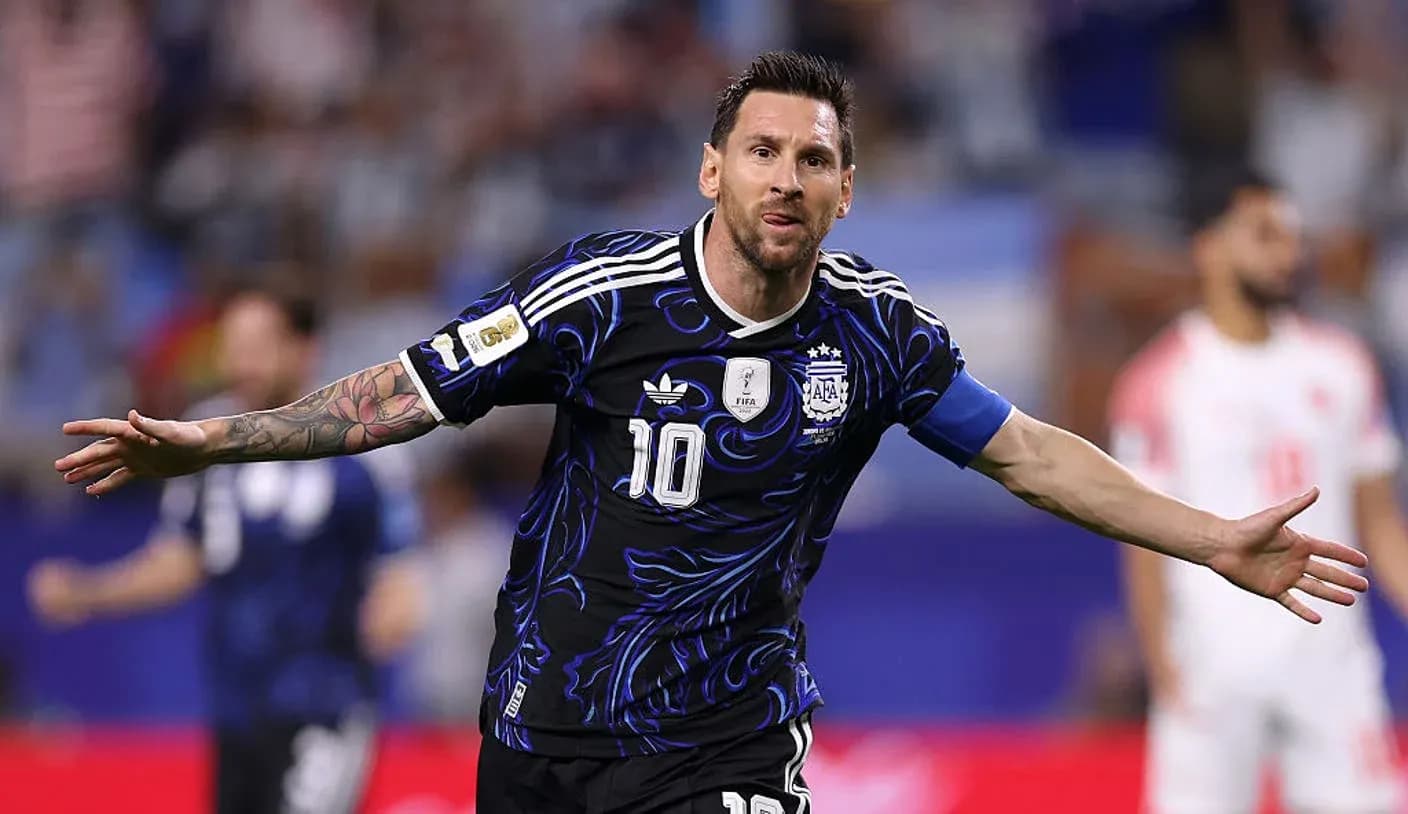 Lionel Messi celebrando un gol durante un partido Lionel Messi celebrando un gol durante un partido