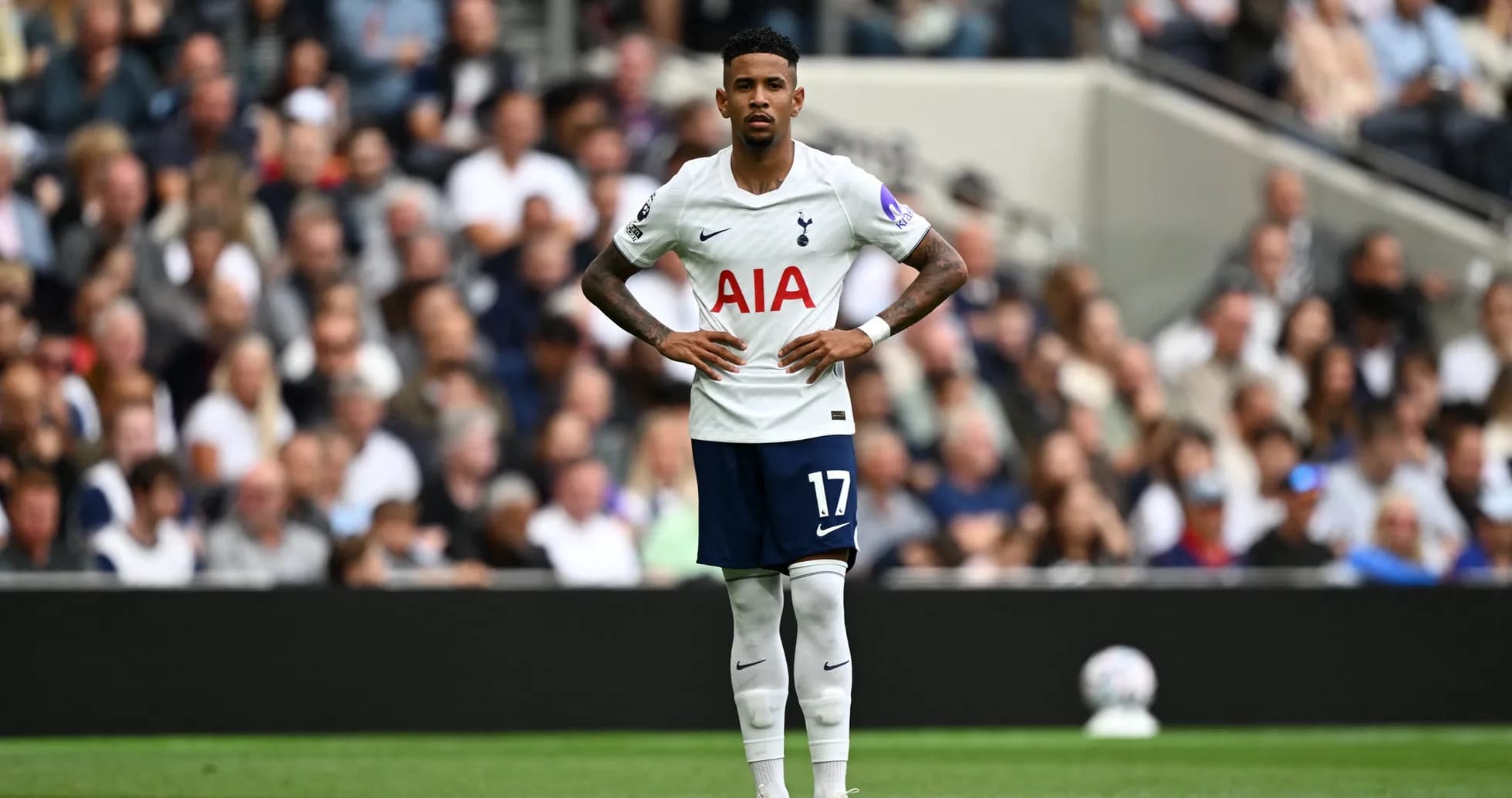 Jugador de Tottenham durante el partido Jugador de Tottenham durante el partido