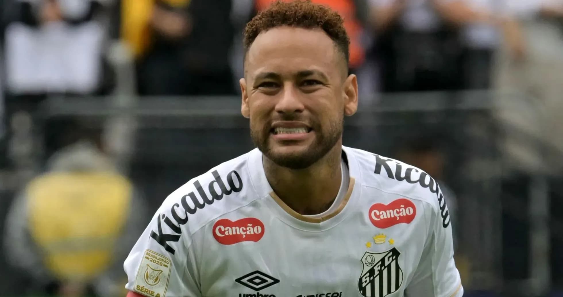 Neymar celebrando un gol con camiseta de Santos Neymar celebrando un gol con camiseta de Santos