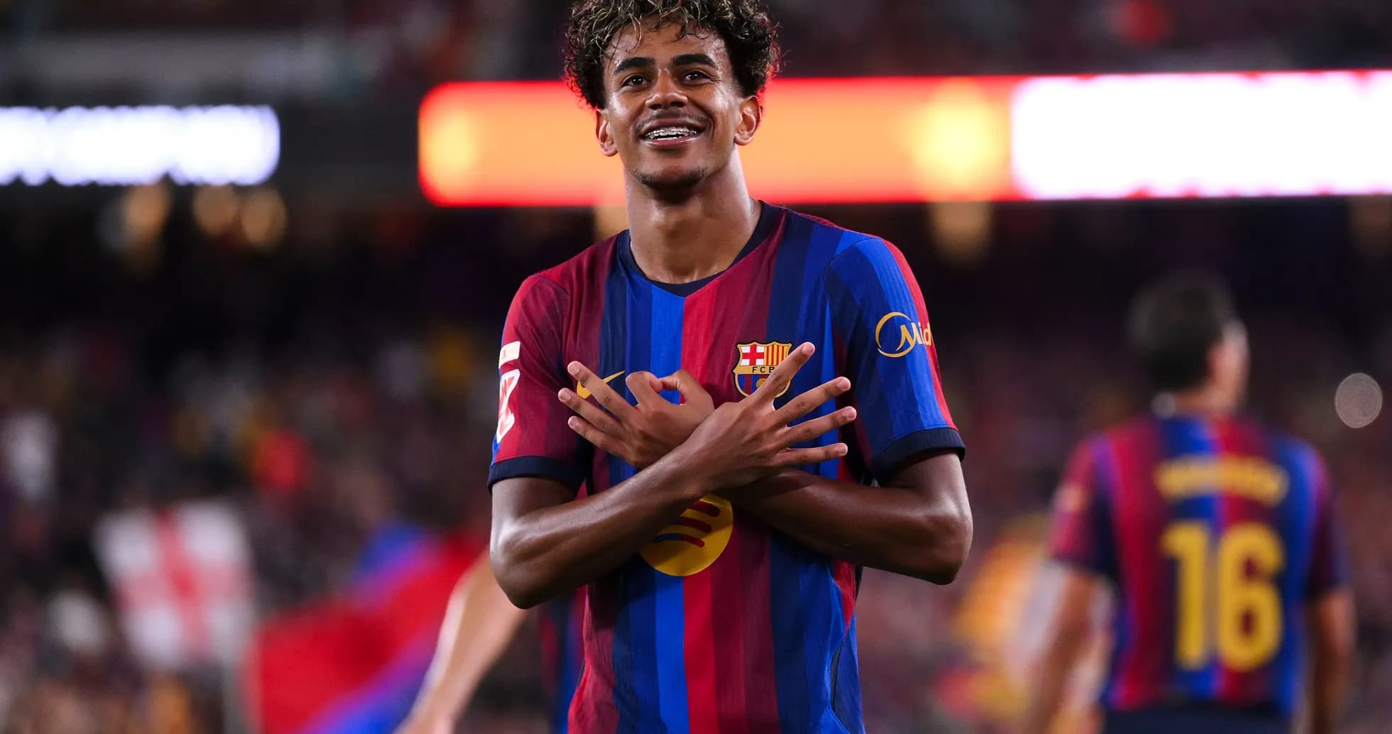Jugador de FC Barcelona celebrando un gol Jugador de FC Barcelona celebrando un gol