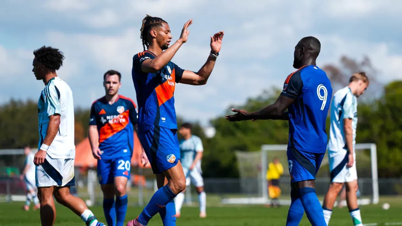 Jugadores de FC Cincinnati II celebrando un gol Jugadores de FC Cincinnati II celebrando un gol