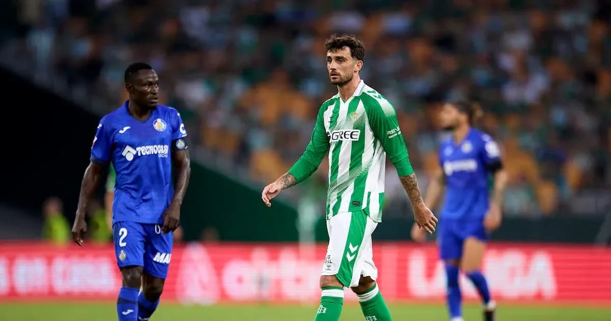 Jugadores de Betis y Getafe en el campo Jugadores de Betis y Getafe en el campo