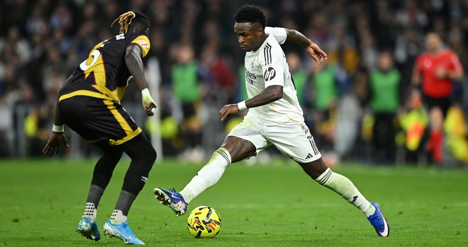 Vinícius Jr. dribbling against Rayo Vallecano Vinícius Jr. dribbling against Rayo Vallecano