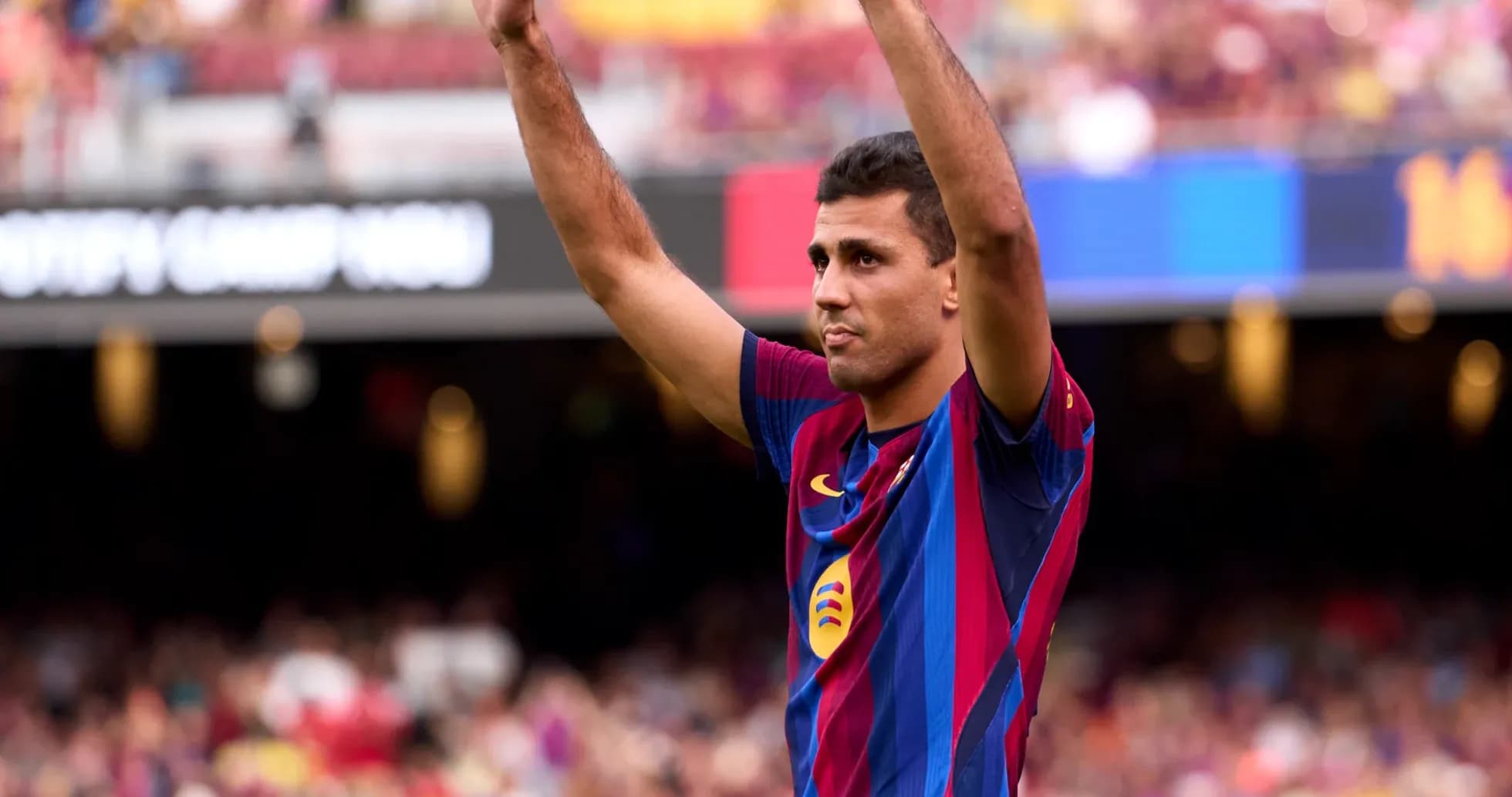 Jugador del FC Barcelona saludando al público Jugador del FC Barcelona saludando al público