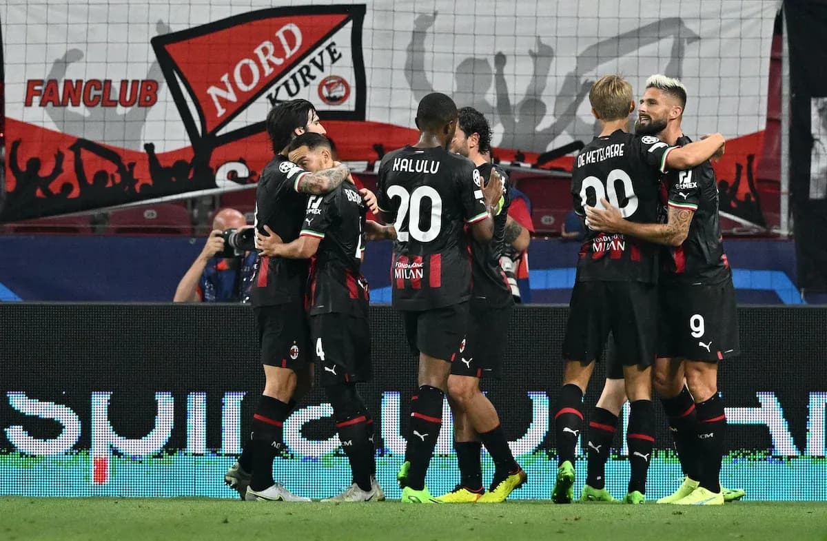 Jugadores del AC Milan celebrando un gol Jugadores del AC Milan celebrando un gol