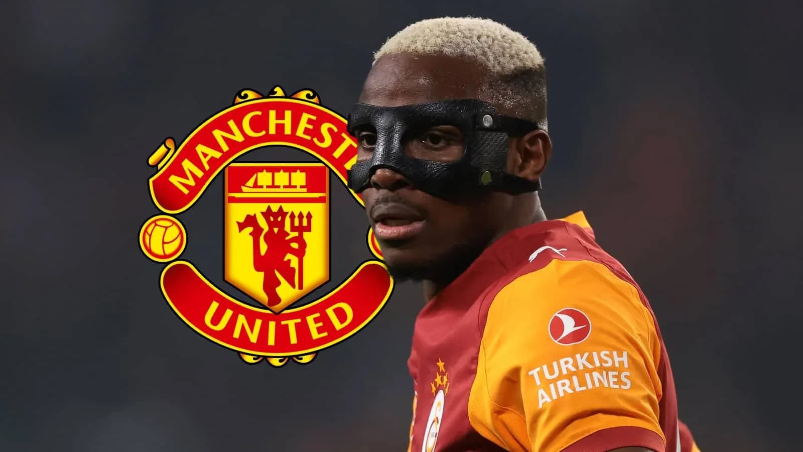 Jugador con máscara en camiseta de Galatasaray Jugador con máscara en camiseta de Galatasaray