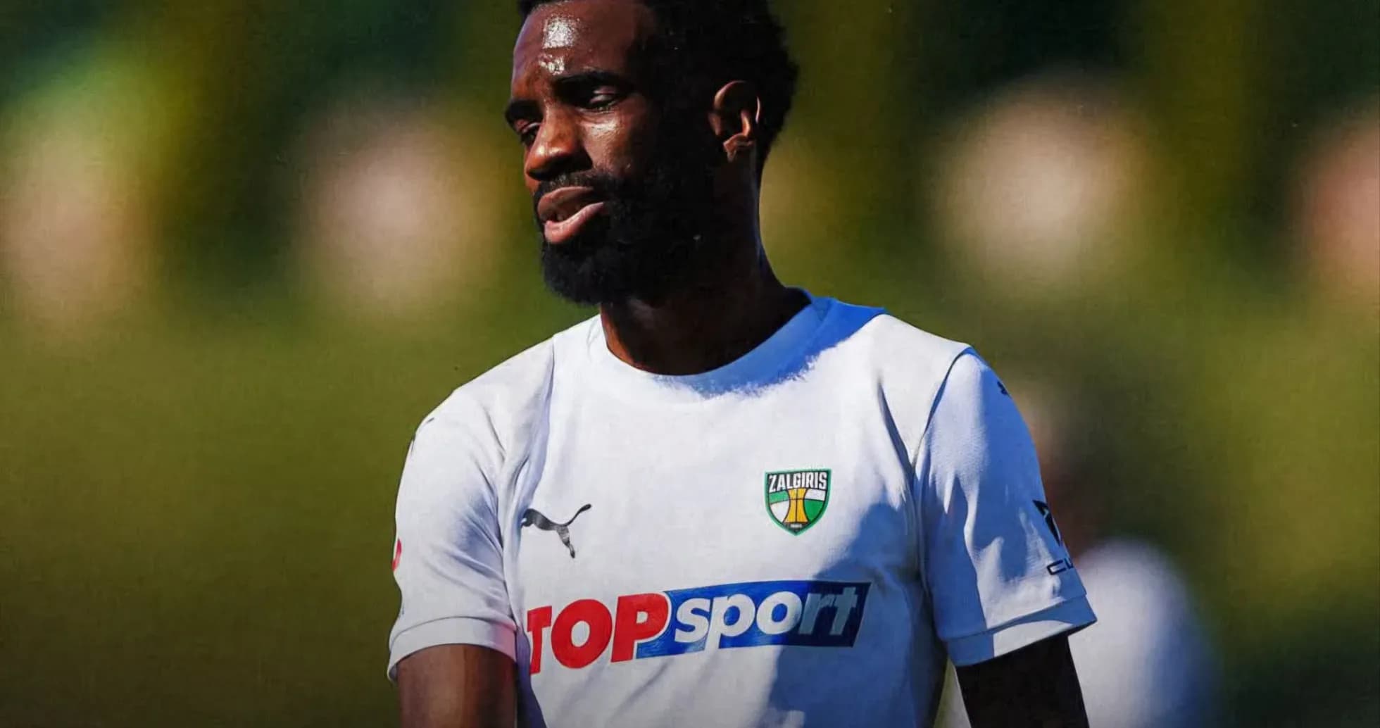 Jugador de Kauno Žalgiris en entrenamiento Jugador de Kauno Žalgiris en entrenamiento