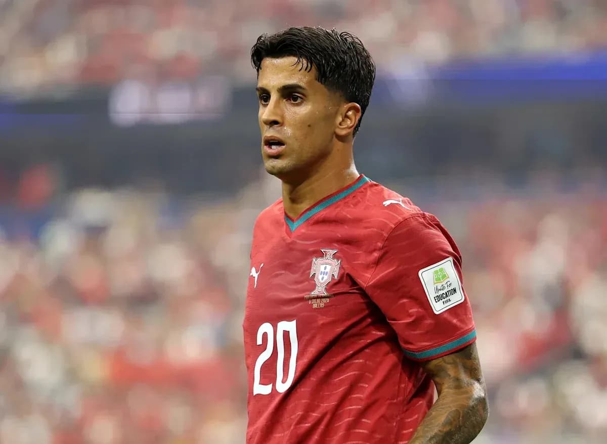 Jugador de Portugal en uniforme durante un partido Jugador de Portugal en uniforme durante un partido