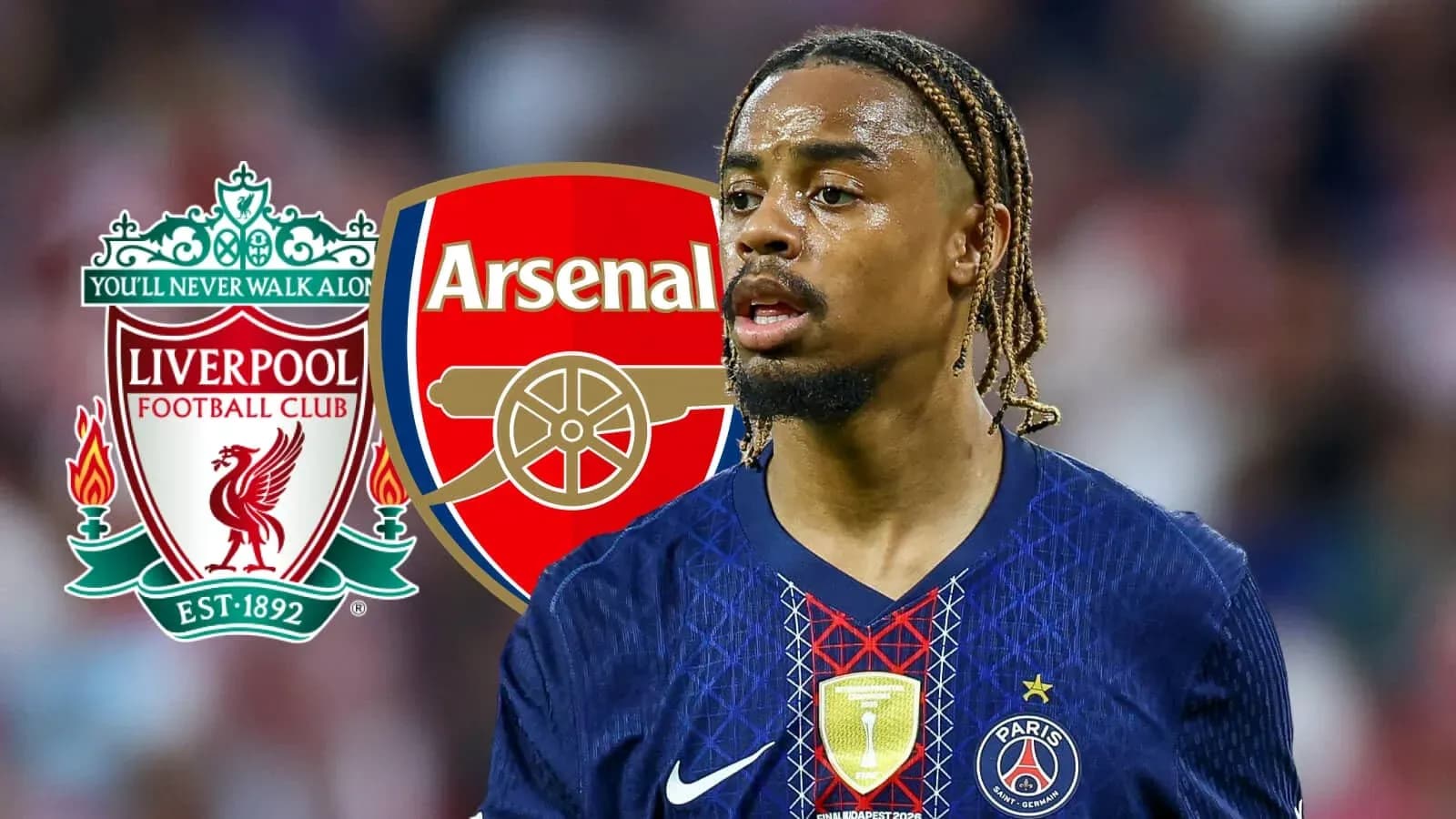 Jugador de PSG con logotipos de Liverpool y Arsenal Jugador de PSG con logotipos de Liverpool y Arsenal