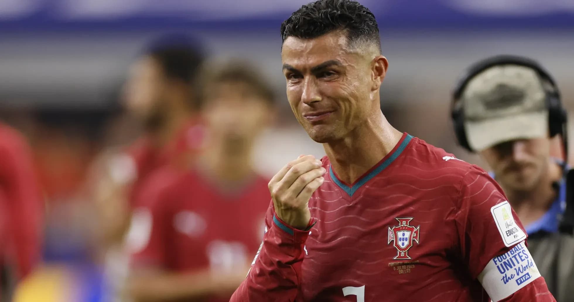 Cristiano Ronaldo en partido con camiseta de Portugal Cristiano Ronaldo en partido con camiseta de Portugal