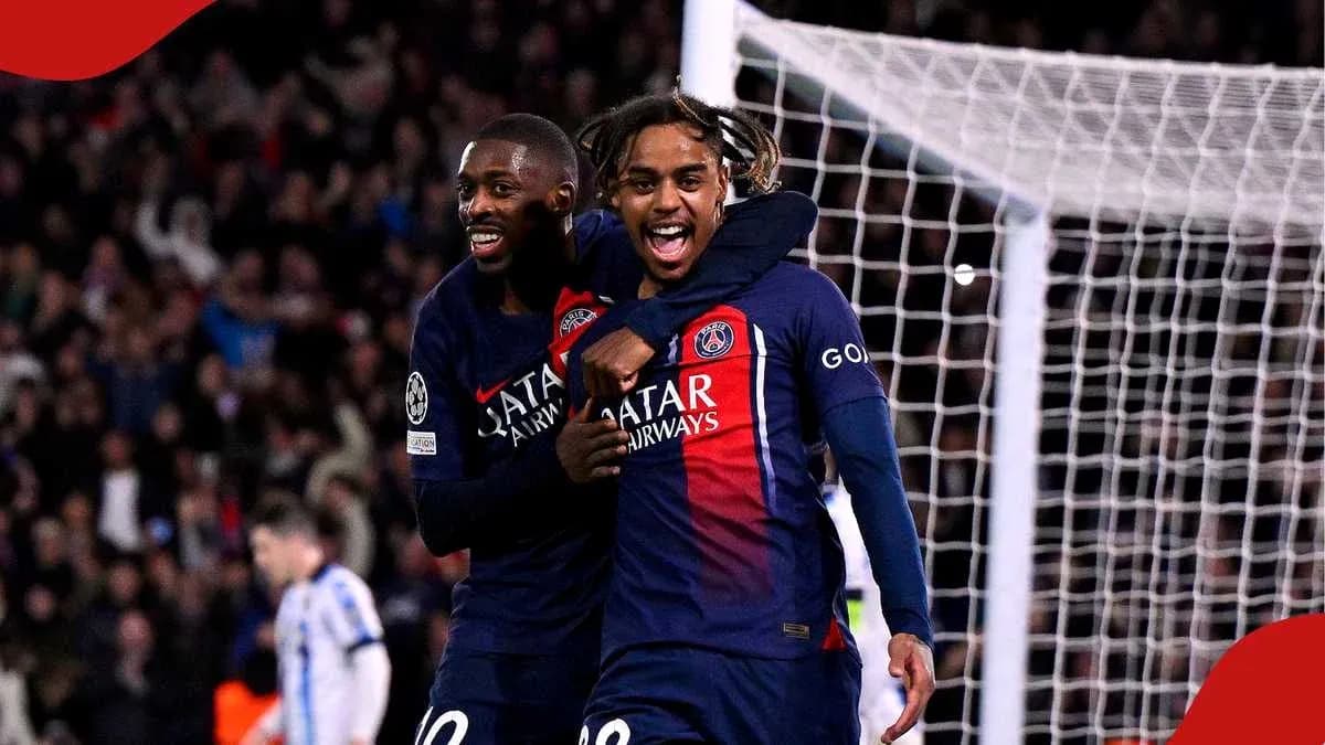 Jugadores de PSG celebrando un gol en el partido Jugadores de PSG celebrando un gol en el partido