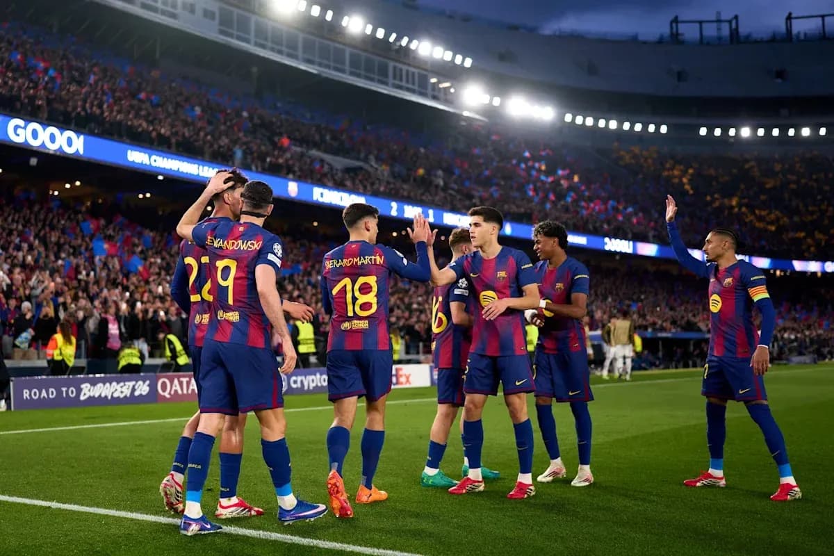 Jugadores del FC Barcelona celebrando un gol en el estadio Jugadores del FC Barcelona celebrando un gol en el estadio