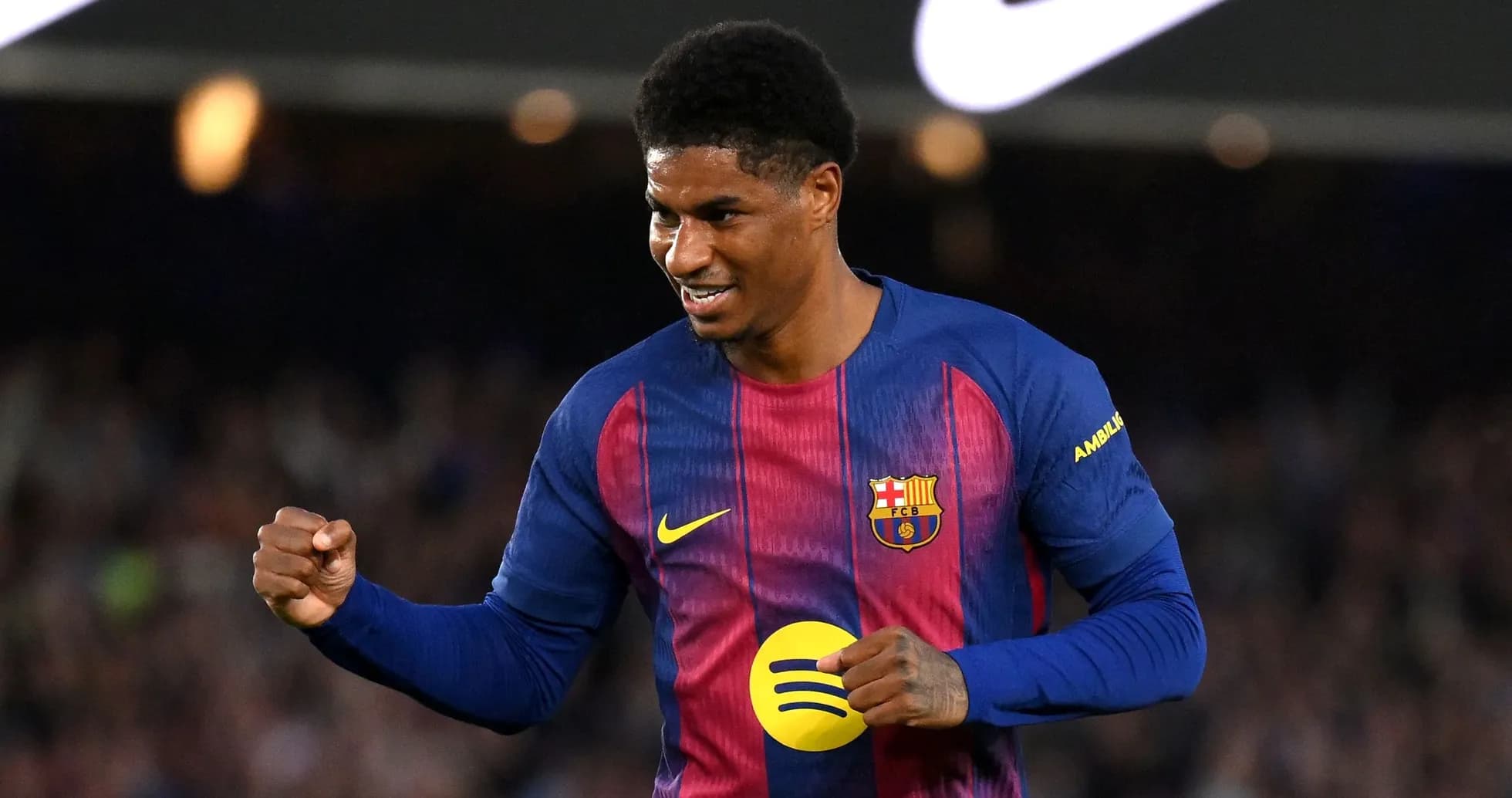 Jugador de Barcelona celebrando un gol Jugador de Barcelona celebrando un gol