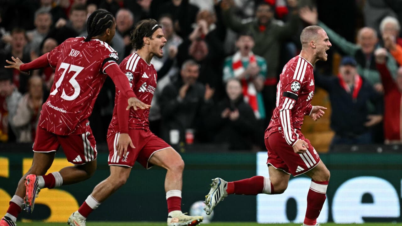 Iraola celebra el triunfo de Liverpool sobre Atlético de Madrid en la Champions League Iraola celebra el triunfo de Liverpool sobre Atlético de Madrid en la Champions League