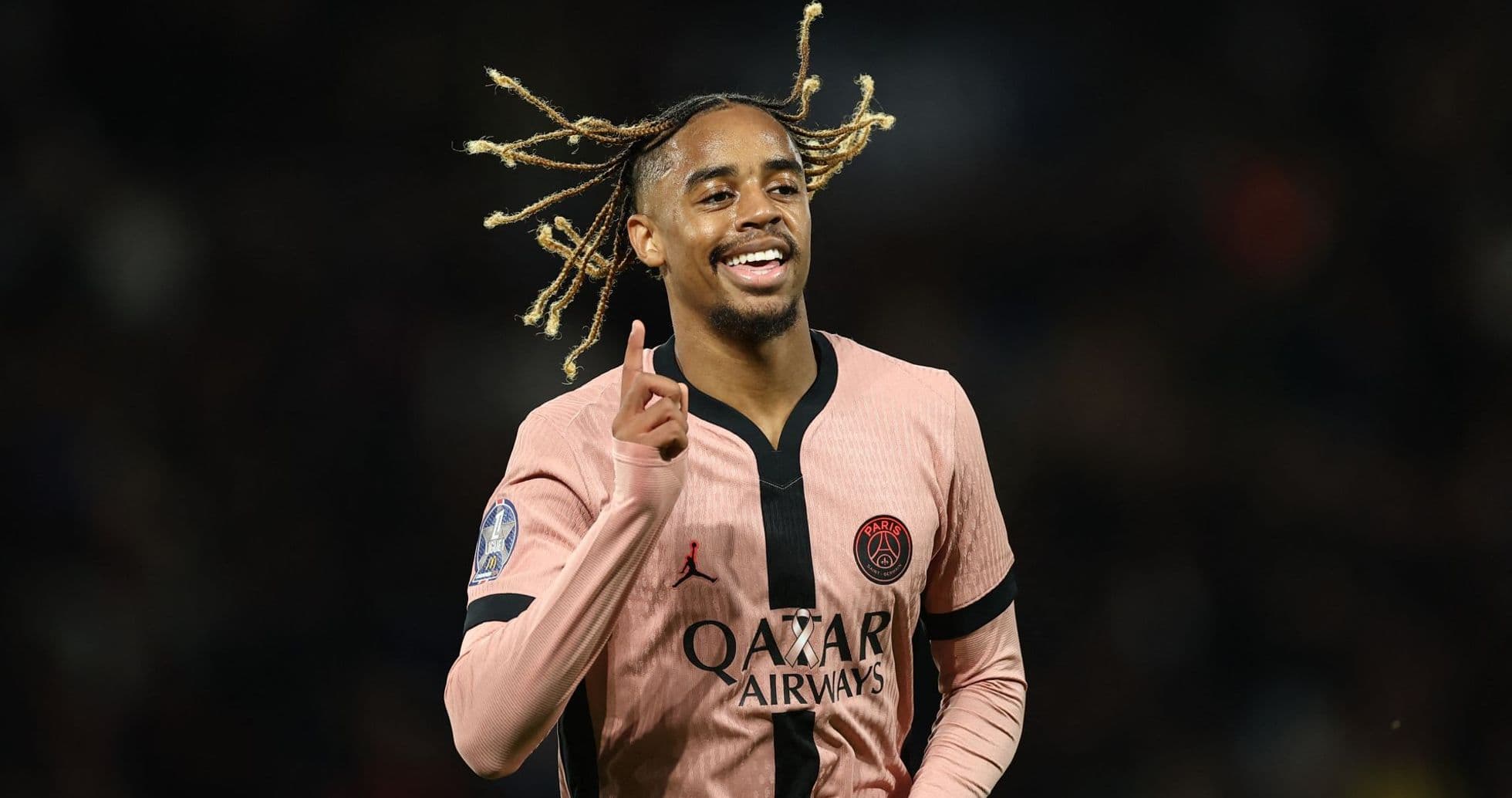 Luis Campos afirma que la ventana de transferencias del PSG sigue abierta mientras se negocia por Barcola y Mbaye con interés del Liverpool Luis Campos afirma que la ventana de transferencias del PSG sigue abierta mientras se negocia por Barcola y Mbaye con interés del Liverpool